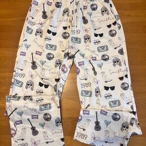 Taylor Swift Printed Pajama Pants Woman Size Small